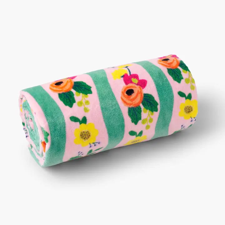 Climbing Roses Beach Towel