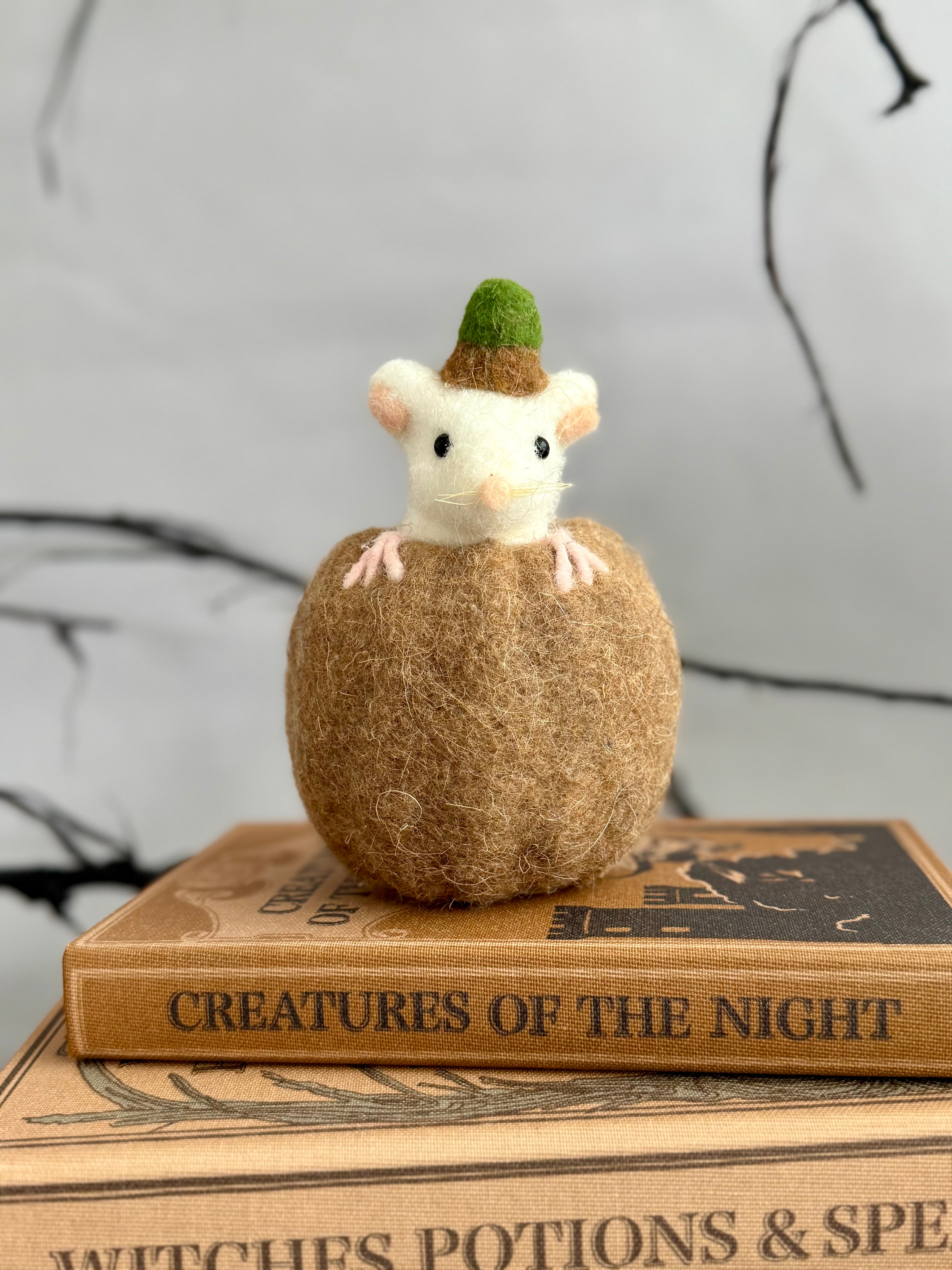 Handmade Wool Felt Pumpkin with Mouse