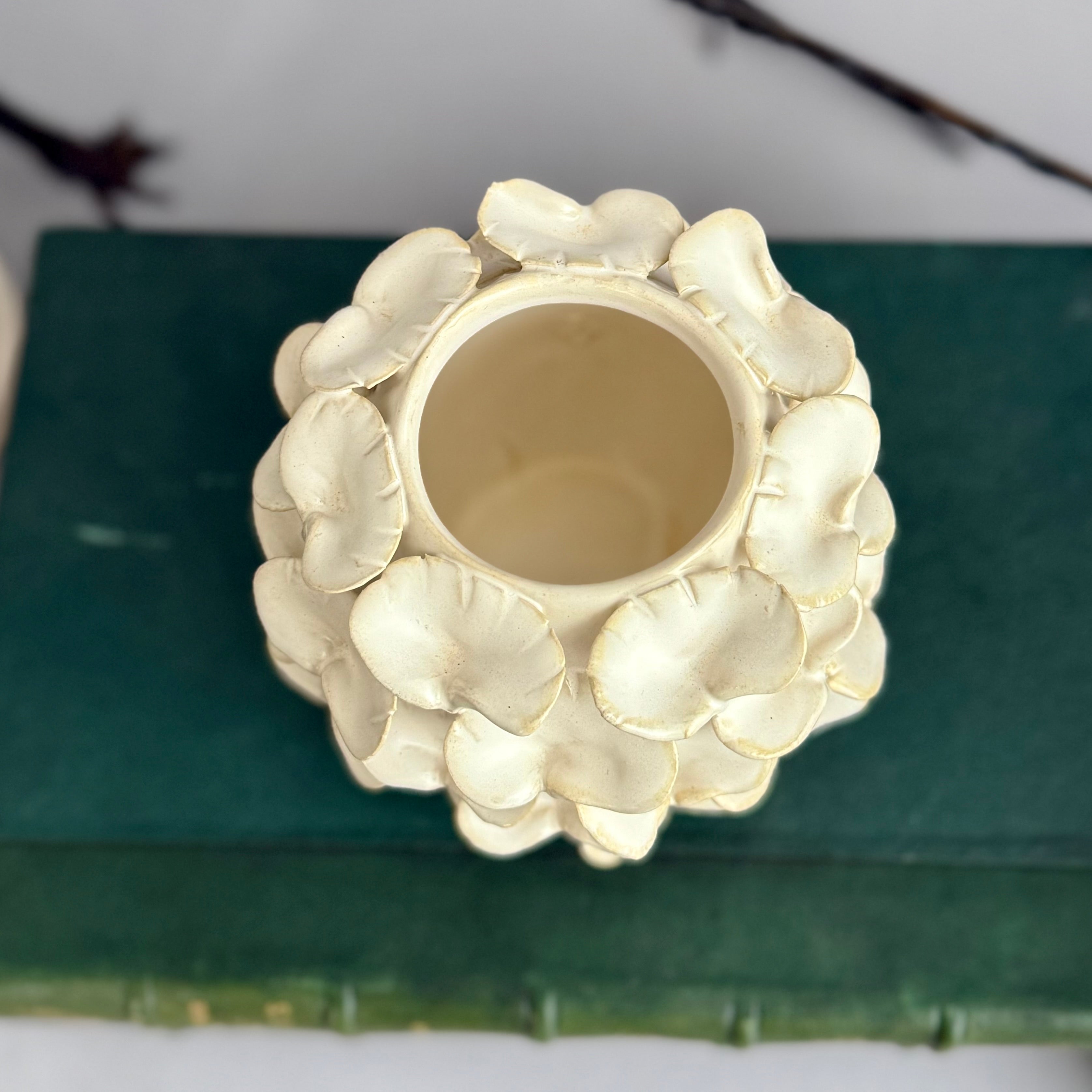 Ginkgo Budvase