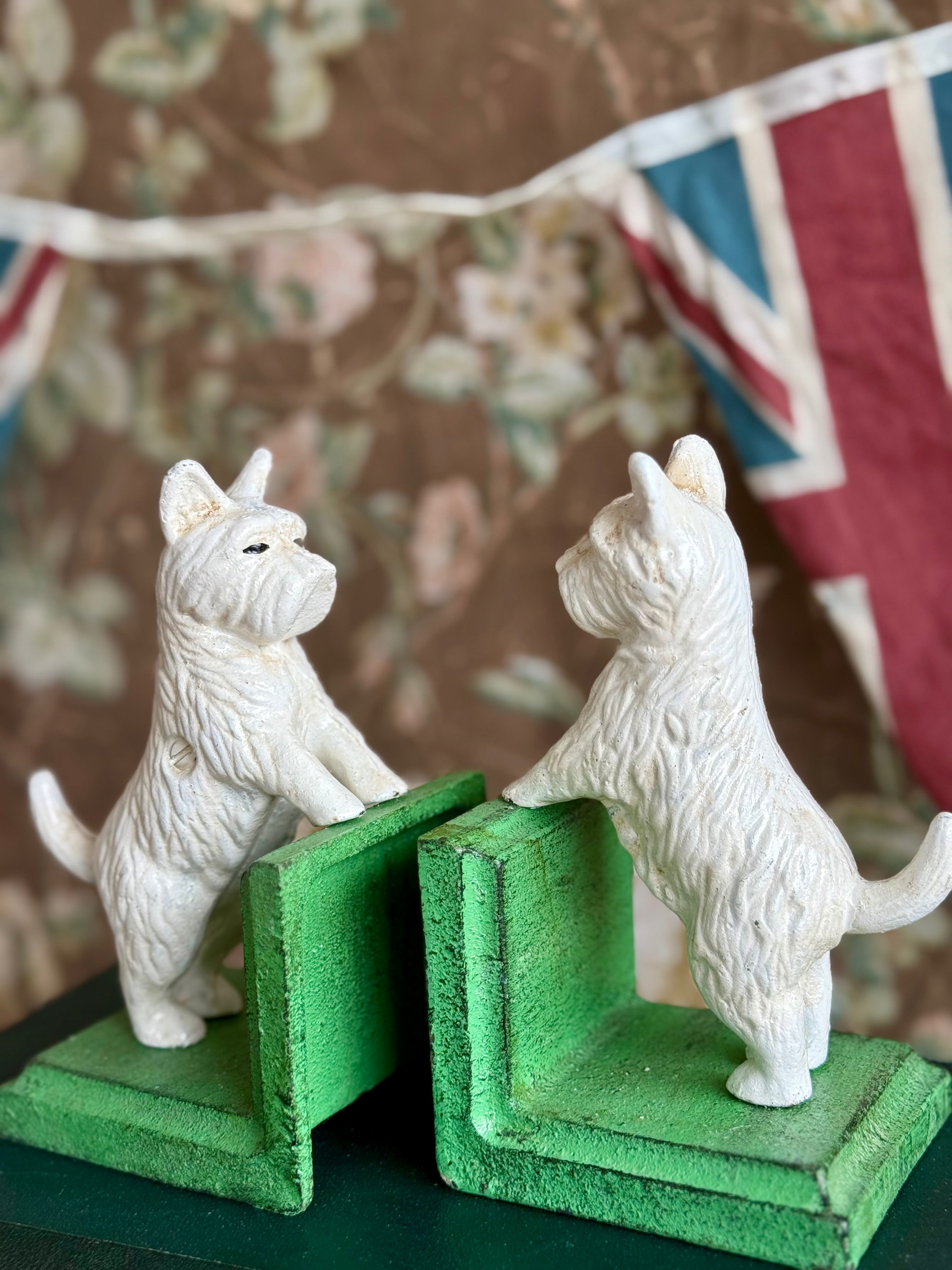 Dog Bookends Set