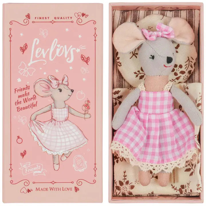 Levlovs Mouse Lulu in A Box with the Bedding