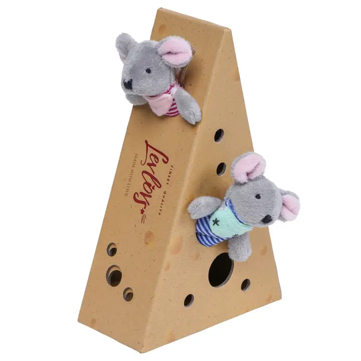 Levlos Fluffy Baby Mice in Cheese Box
