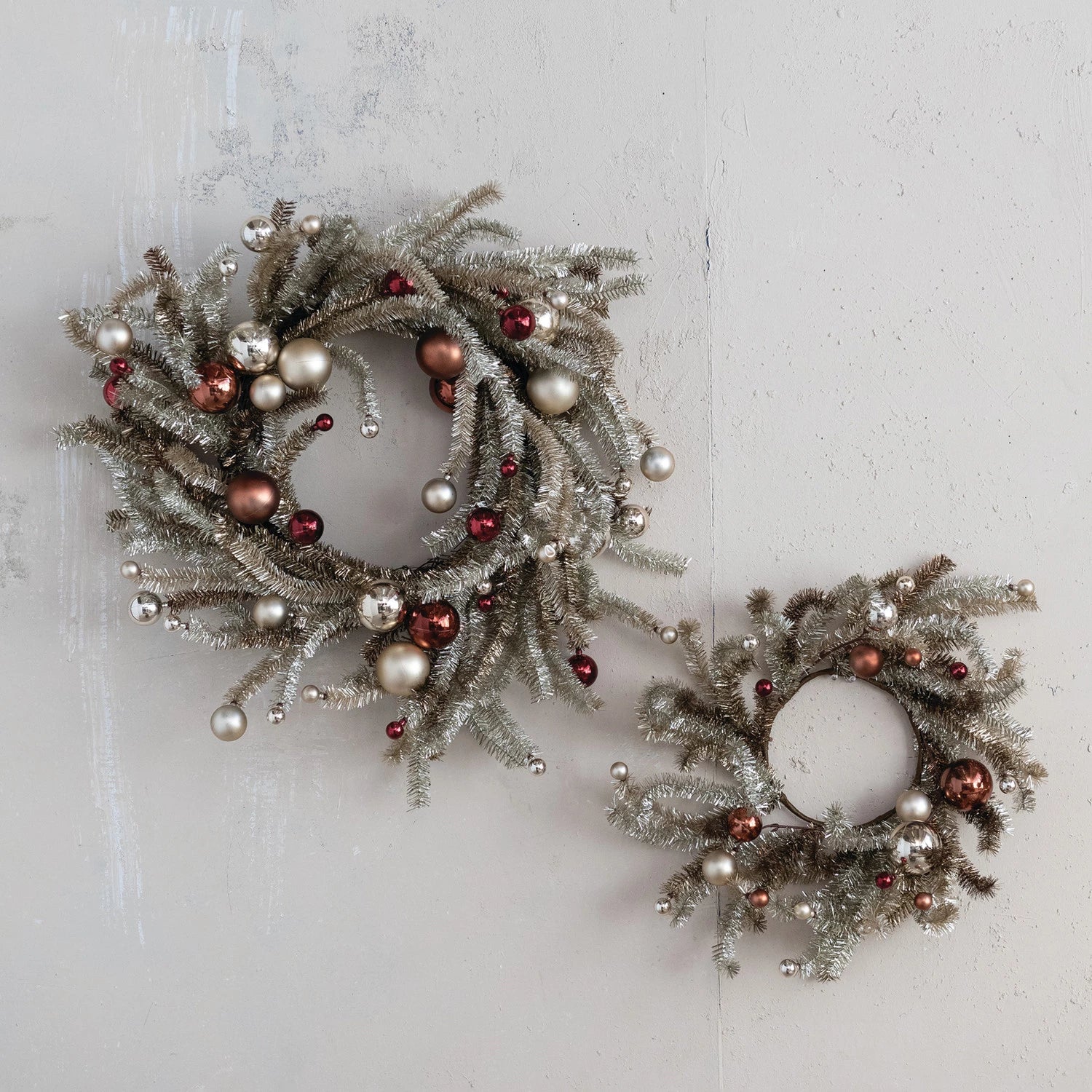 Tinsel Wreath with Ornaments