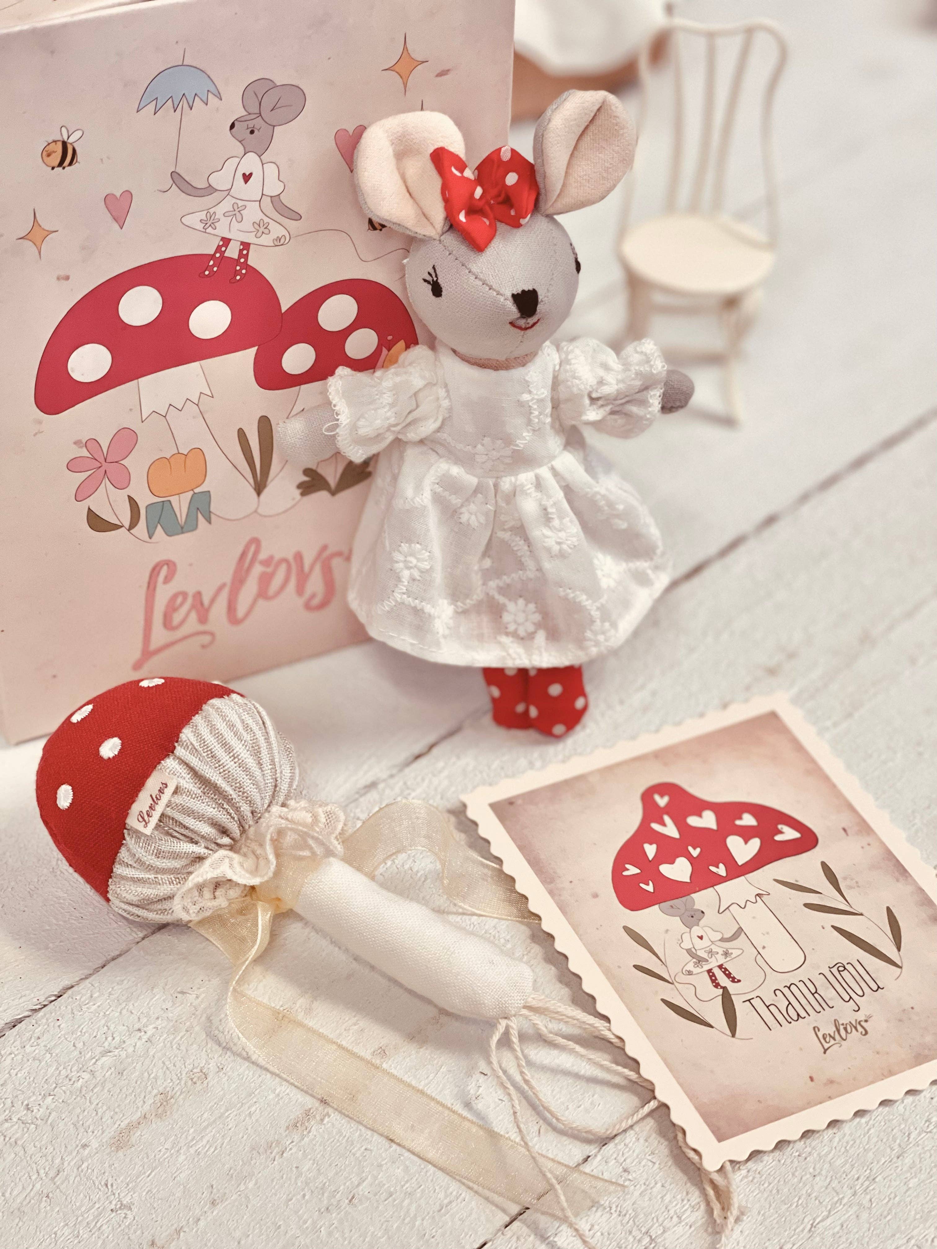 Levlovs Mouse and the Mushroom Wonder Forest Red Set