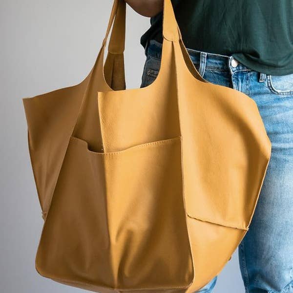 The Monroe Shoulder Tote