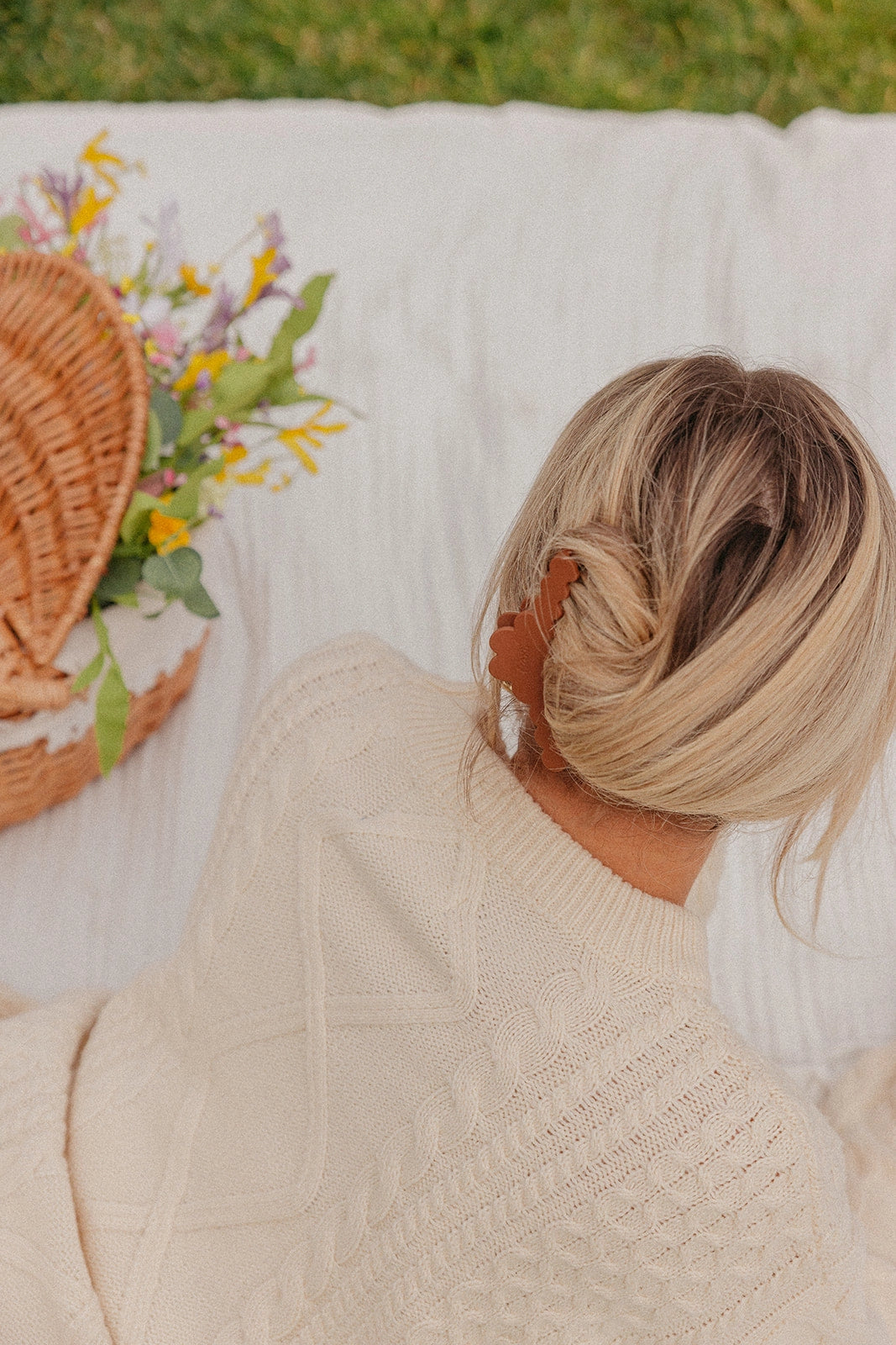 Scalloped Midi Hold Everything Claw