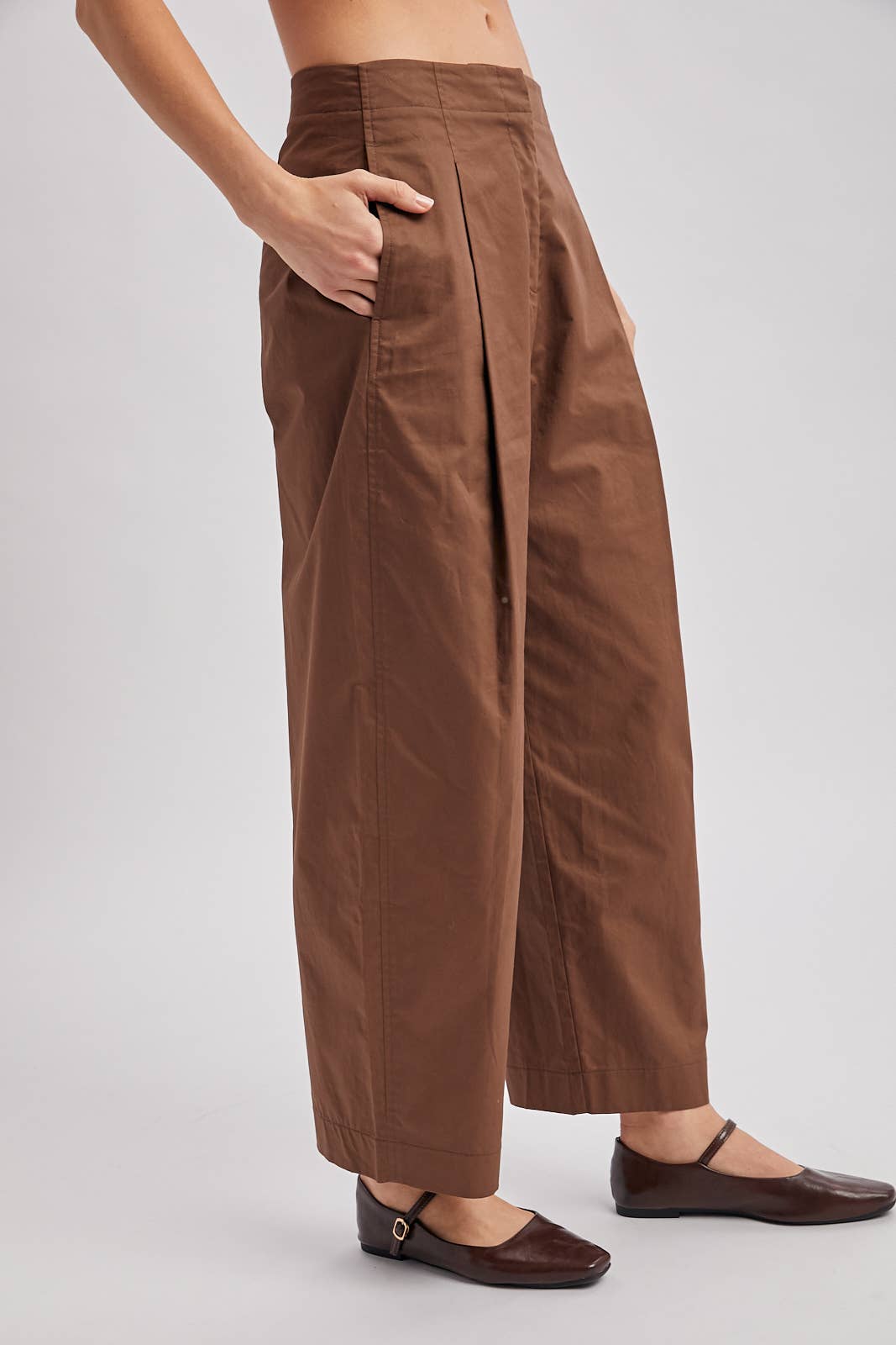 The Amanda Pleated Barrel Pant
