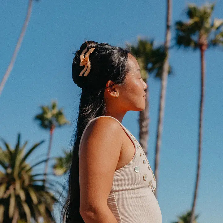 Wavy Midi Hold Everything Claw