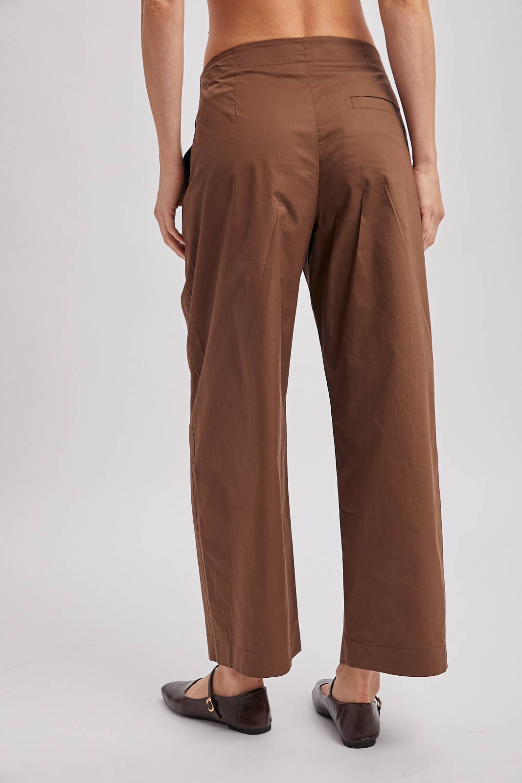 The Amanda Pleated Barrel Pant