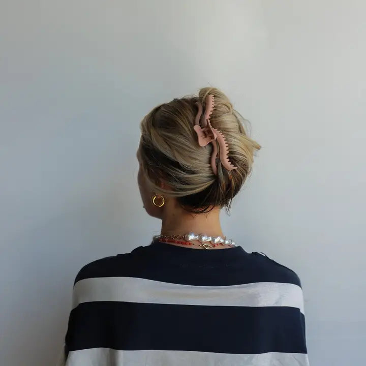 Original Wavy Hold Everything Claw