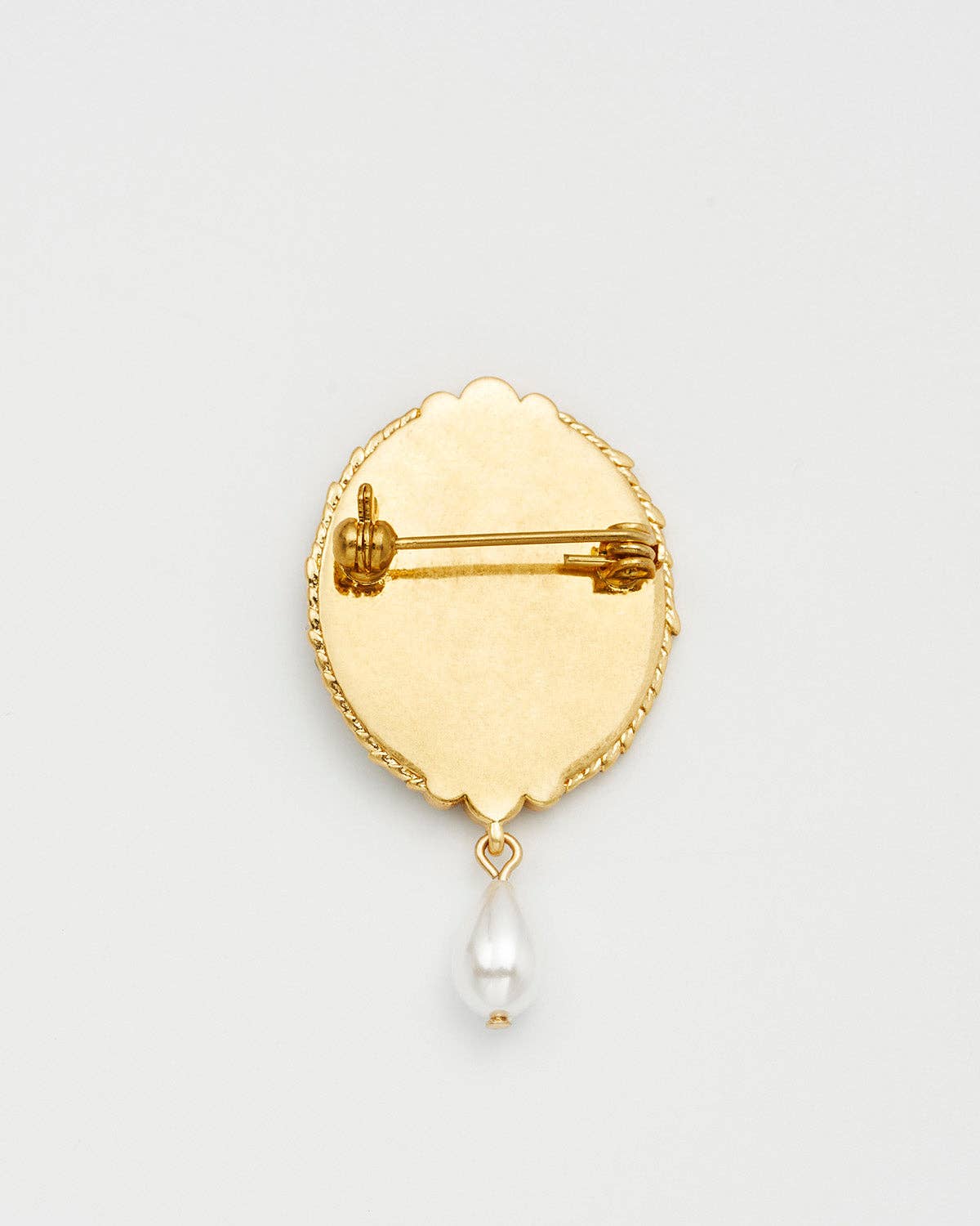 Robin Bramble Pearl Brooch