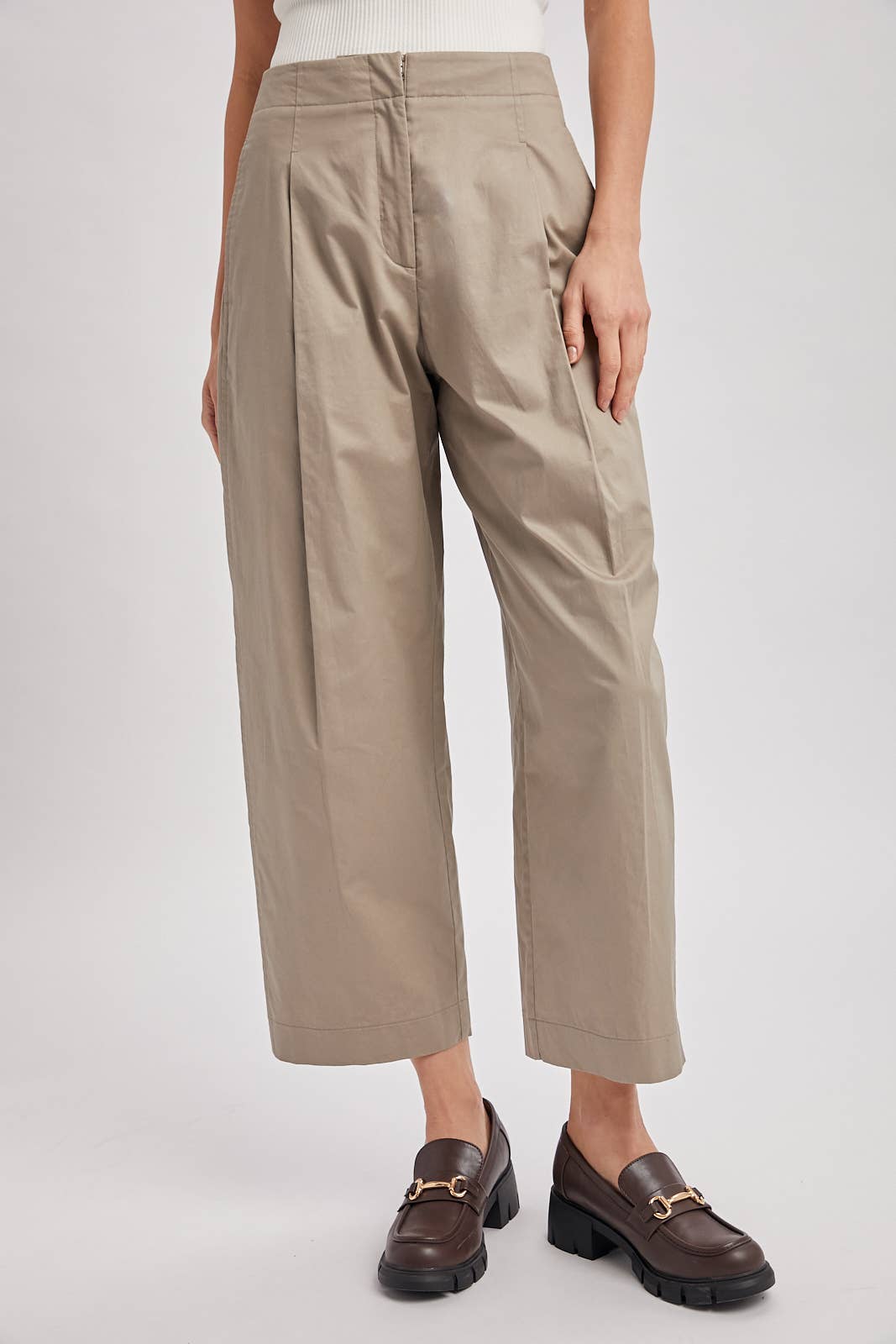 The Amanda Pleated Barrel Pant