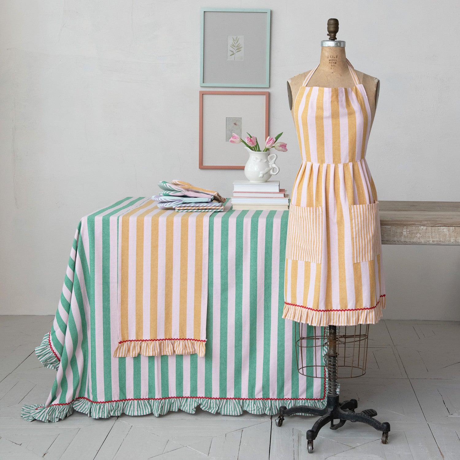 Woven Cotton Striped Tablecloth with Ruffle