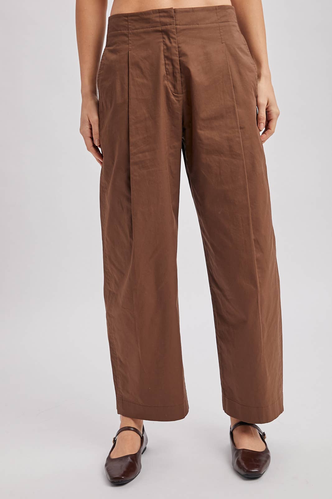 The Amanda Pleated Barrel Pant