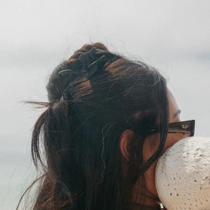 Wavy Midi Hold Everything Claw