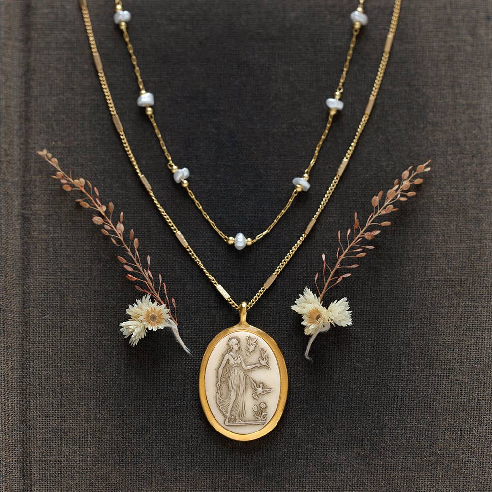 Aphrodite  Vintage Cameo Necklace