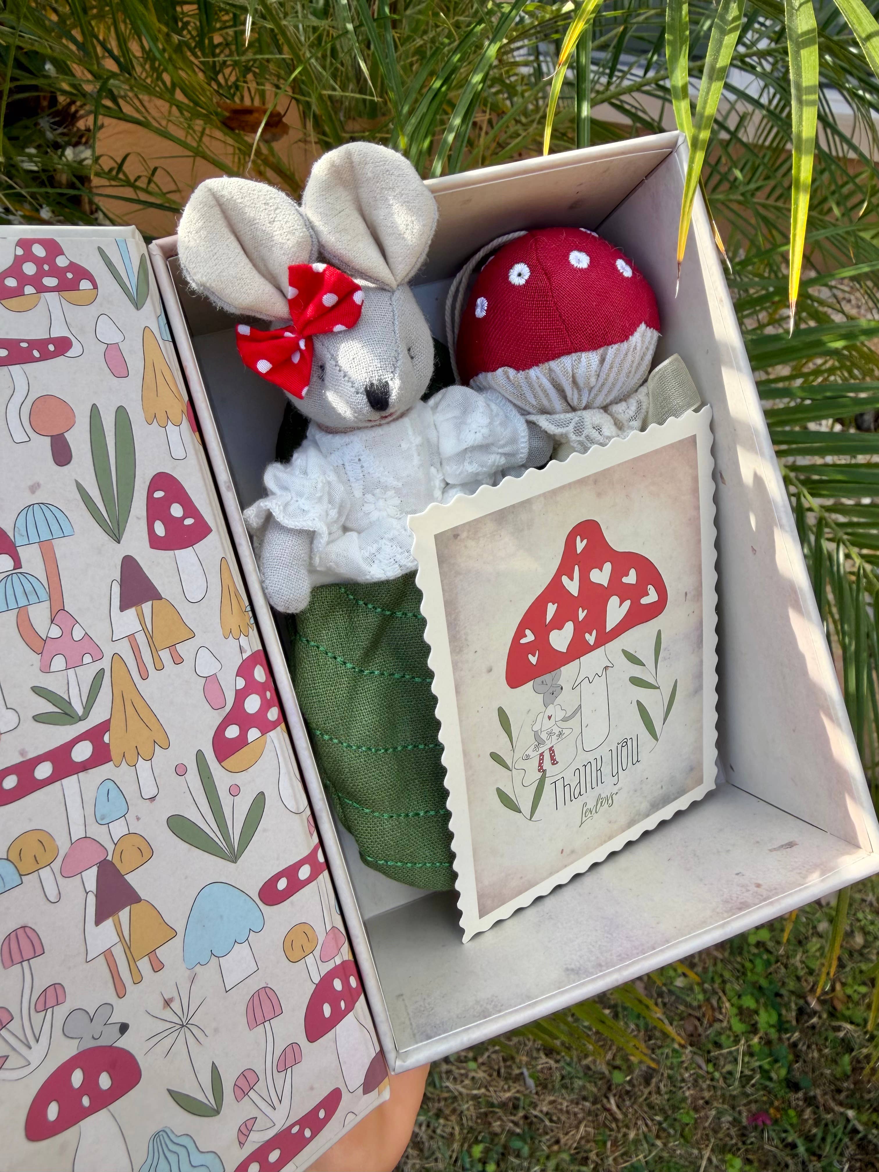 Levlovs Mouse and the Mushroom Wonder Forest Red Set