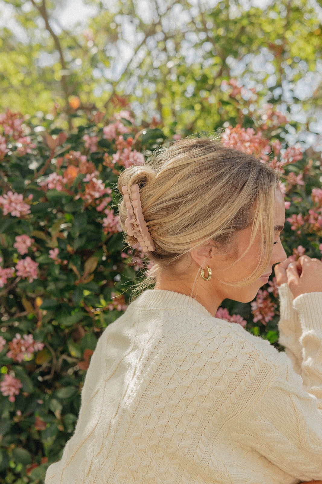 Scalloped Midi Hold Everything Claw
