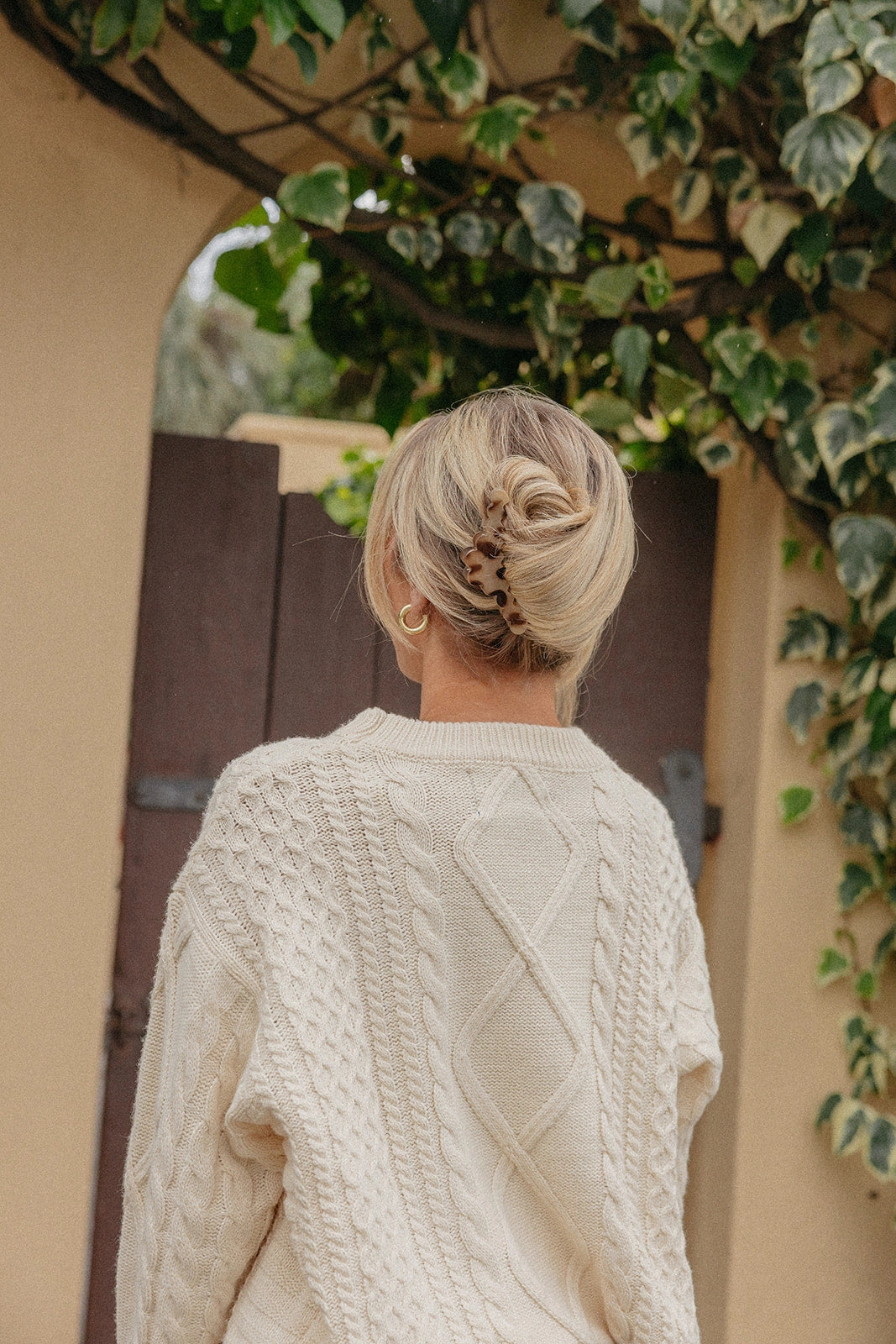 Scalloped Midi Hold Everything Claw