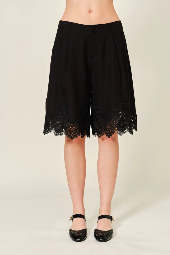 The Joslin Lace Short
