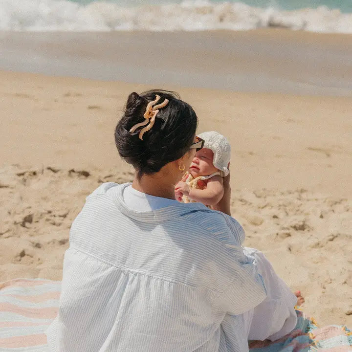 Original Wavy Hold Everything Claw