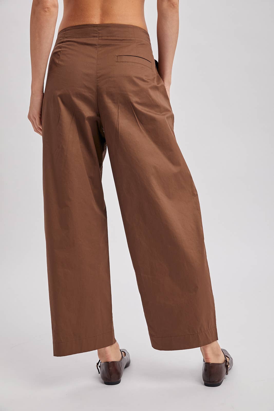 The Amanda Pleated Barrel Pant
