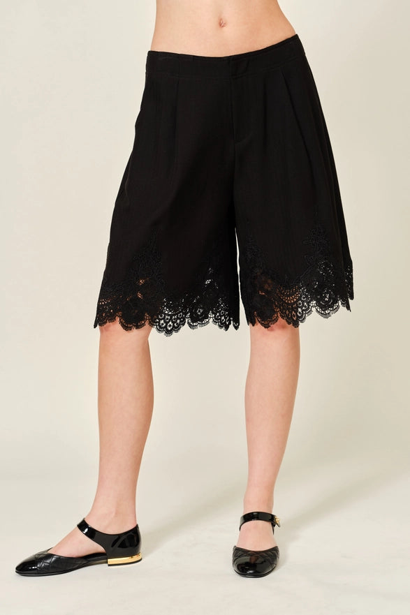 The Joslin Lace Short