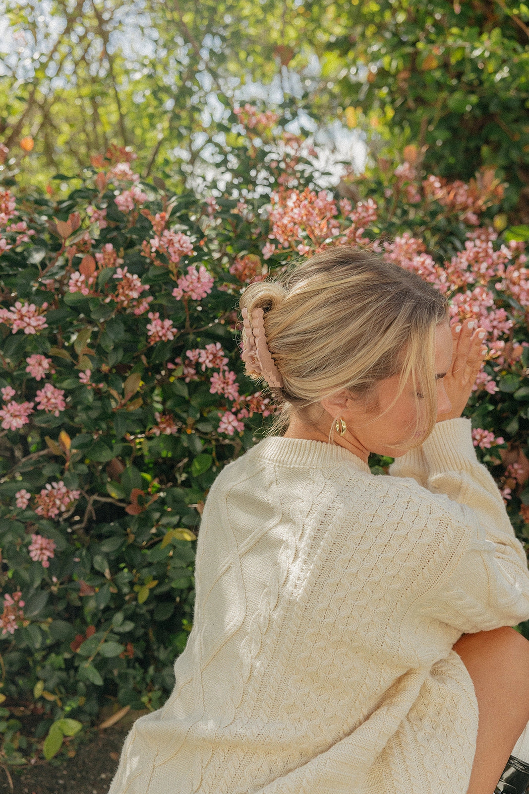 Scalloped Midi Hold Everything Claw