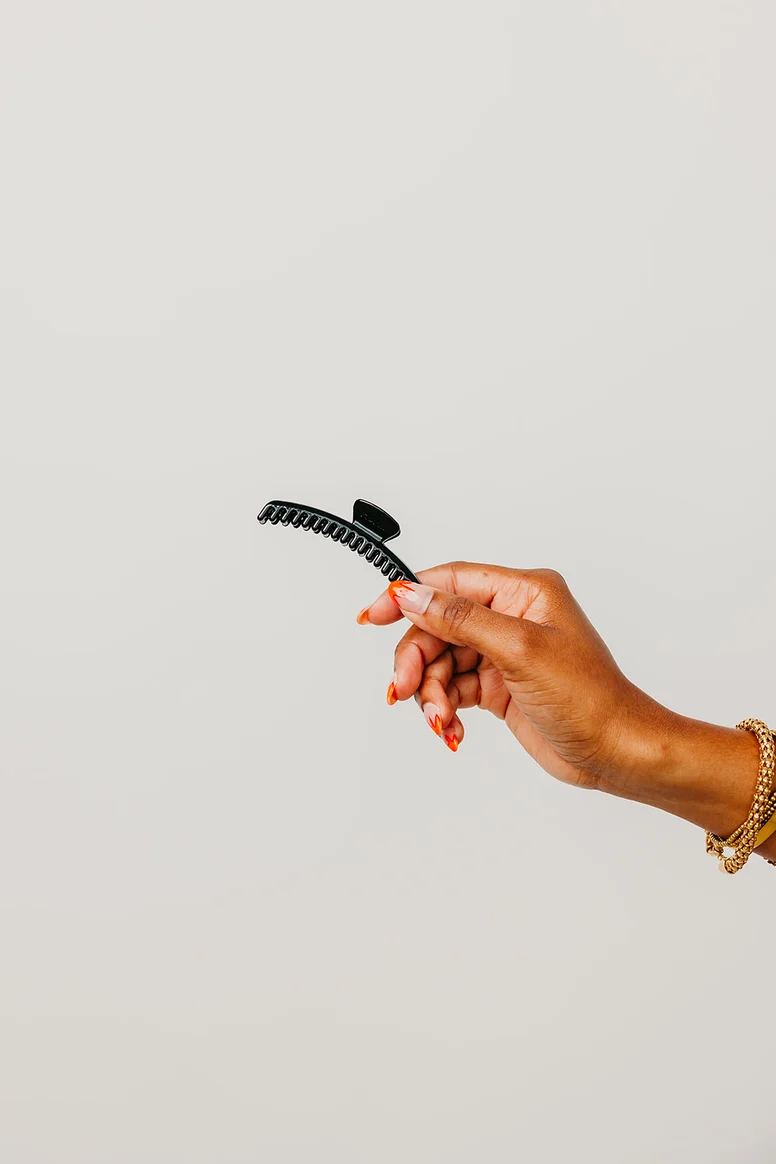 Midi Hold Everything Claw - Shiny Finish