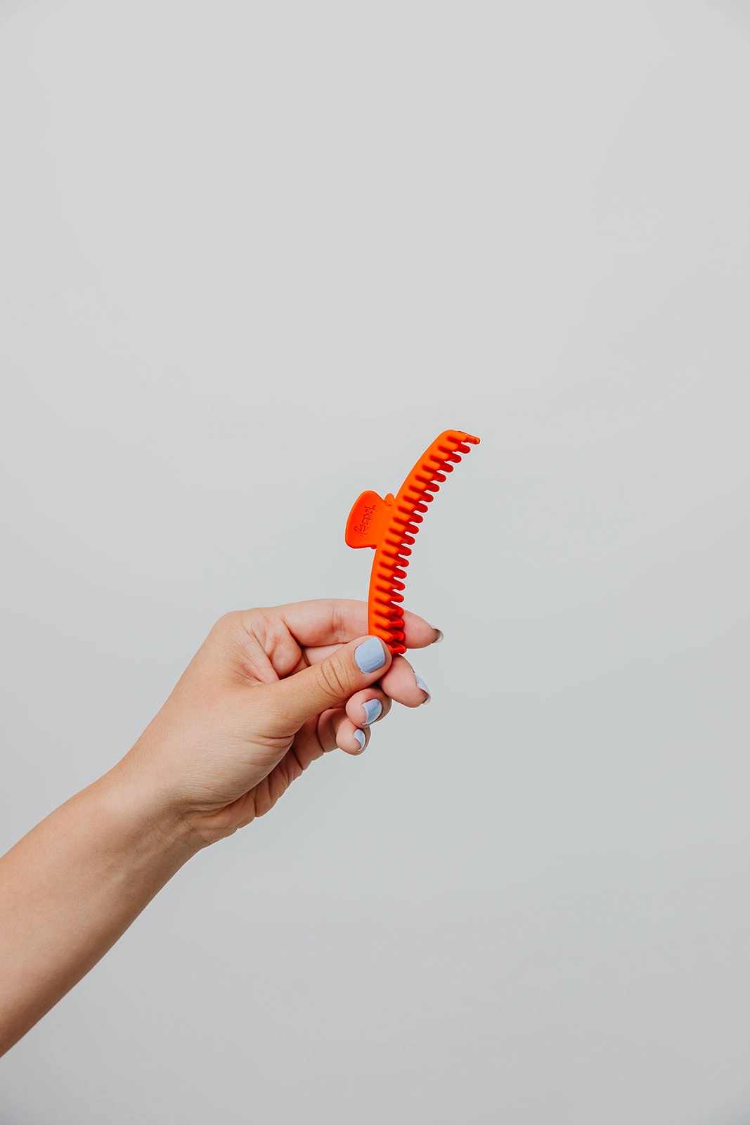 Midi Hold Everything Claw - Matte Finish