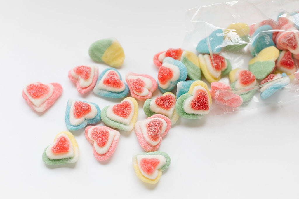 Hear gummy marshmallow candy with sugared details 