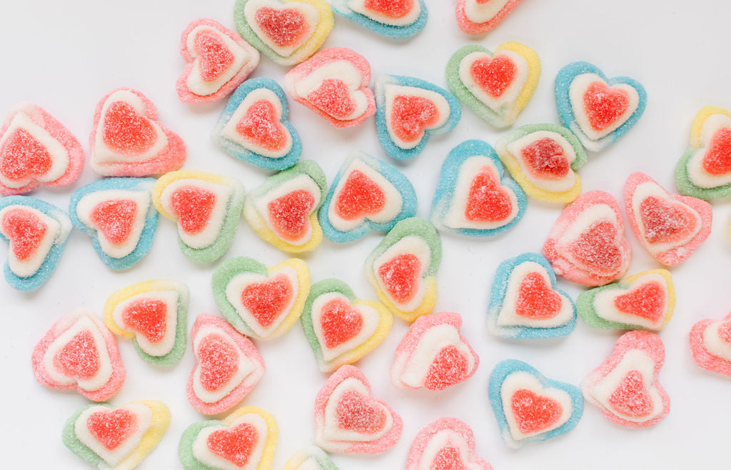 Hear gummy marshmallow candy with sugared details 